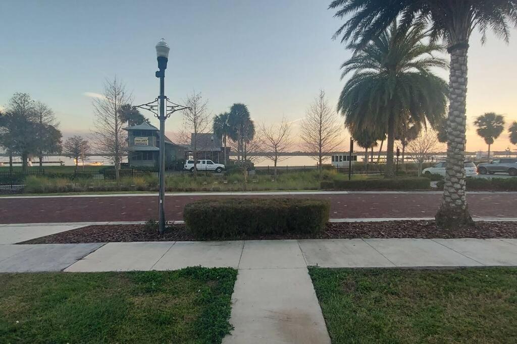 Bungalow Overlooking Lake Dora! Tavares Εξωτερικό φωτογραφία