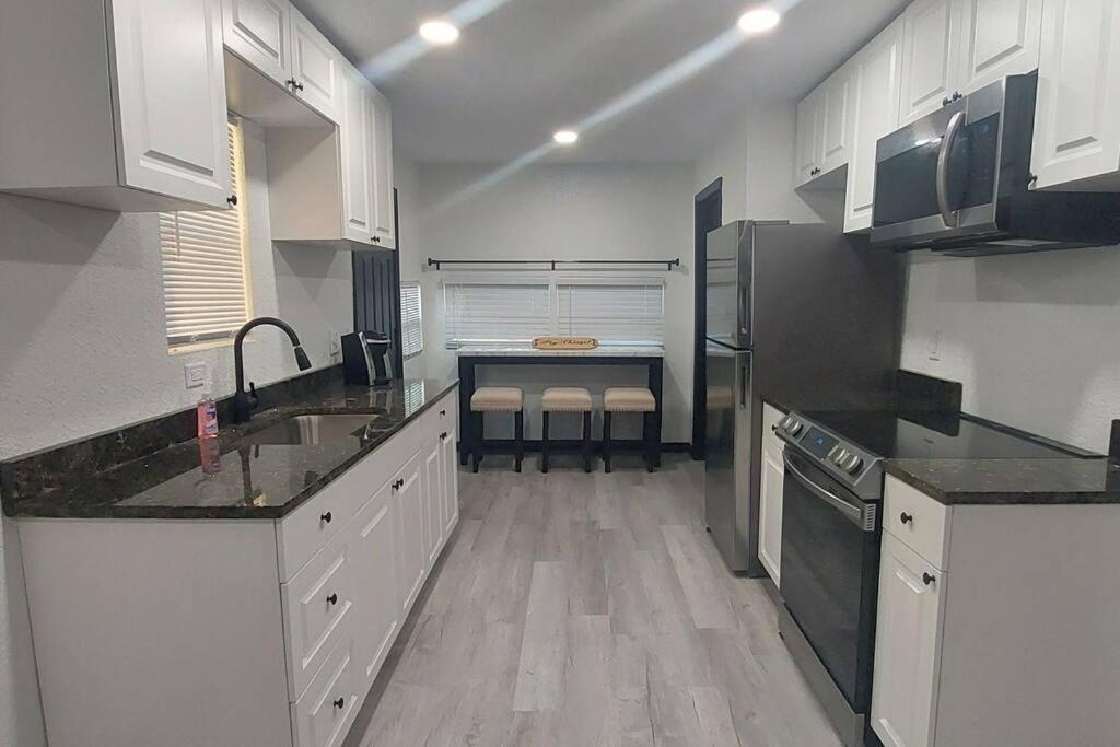 Bungalow Overlooking Lake Dora! Tavares Εξωτερικό φωτογραφία